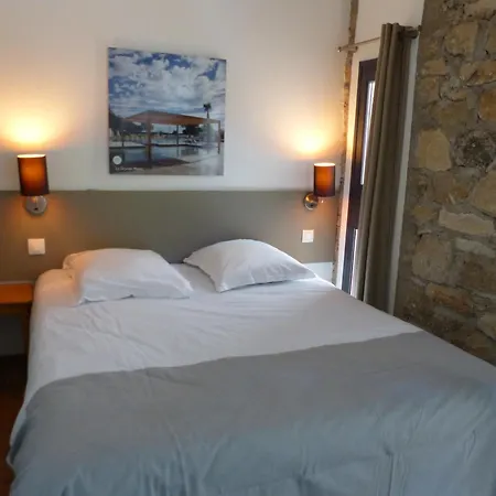 Terres De France - Le Domaine Des Vans Vakantiepark Chambonas