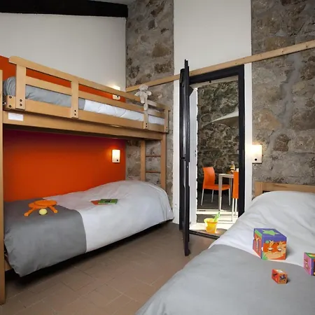 Vakantiepark Terres De France - Le Domaine Des Vans 3*